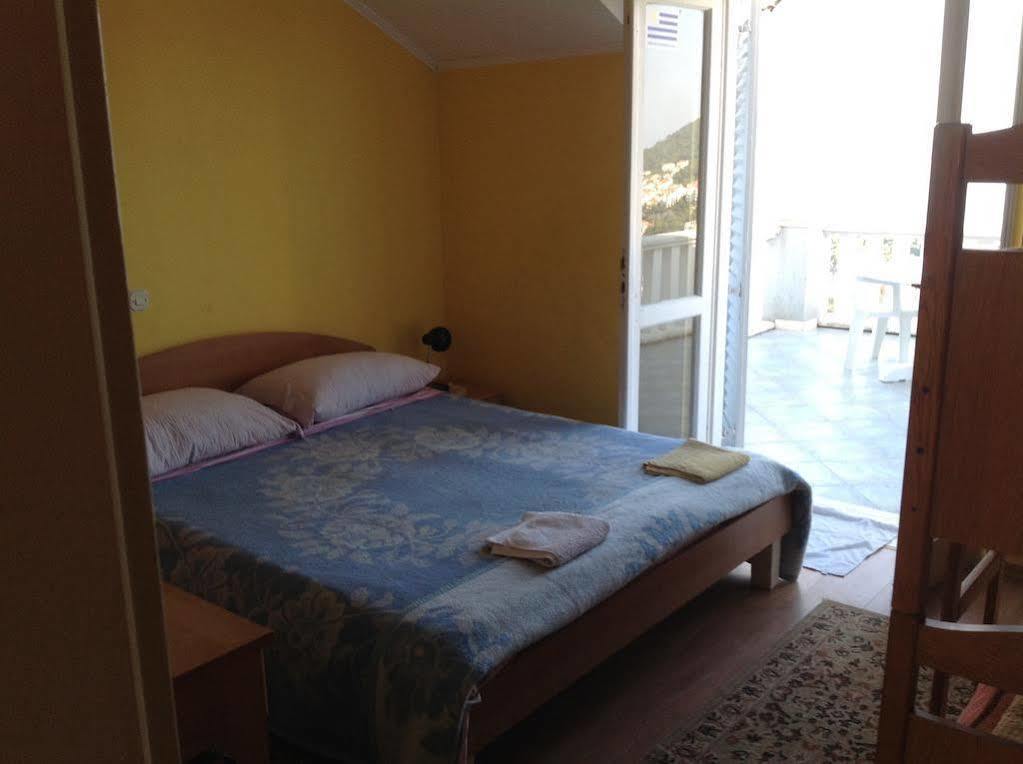Guest House Banana Dubrovnik Extérieur photo
